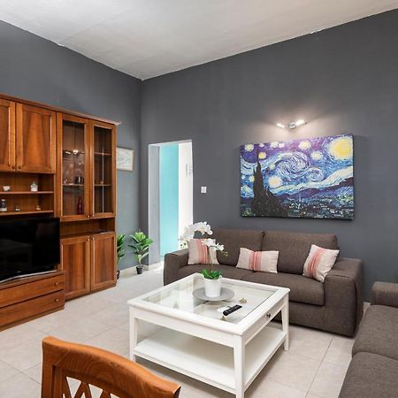 1 Bedroom Apartment With Cosy Backyard Close To Valletta Il-Furjana Exteriör bild