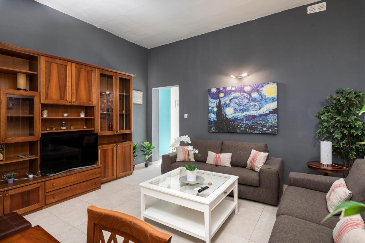 1 Bedroom Apartment With Cosy Backyard Close To Valletta Il-Furjana Exteriör bild